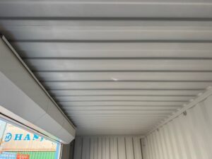 【神戸】中古20FT ドライスチールコンテナ 左パネル3mシャッター付き TKCU1403087