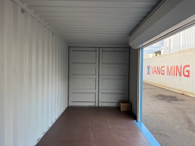 【神戸】中古20FT ドライスチールコンテナ 左パネル3mシャッター付き TKCU1403087