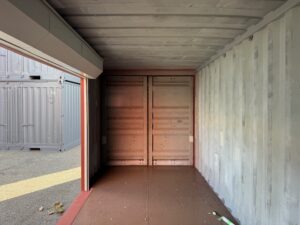 【神戸】中古20FT ドライスチールコンテナ 右パネル3mシャッター付き TKCU2104118