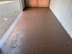 【神戸】中古20FT ドライスチールコンテナ 右パネル3mシャッター、ガラリ付き TKCU7722220