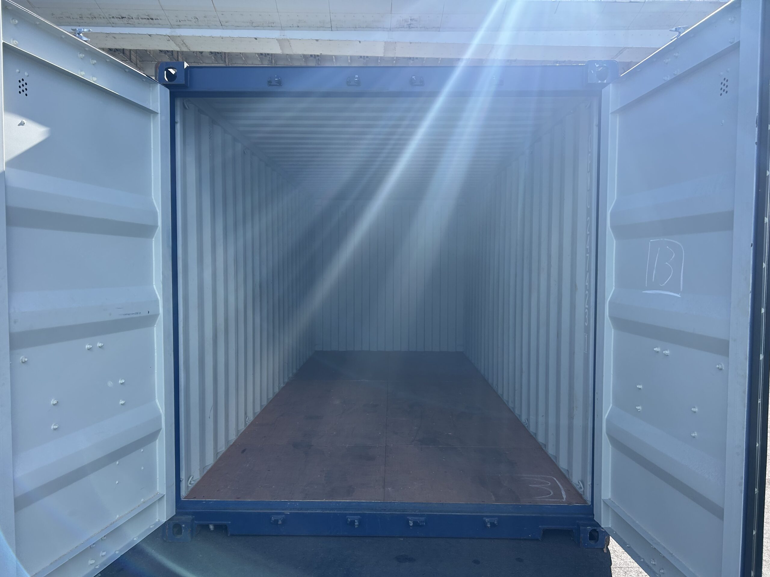 【横浜】美品新古20ftドライスチールコンテナ 2024年製　CPWU2474231