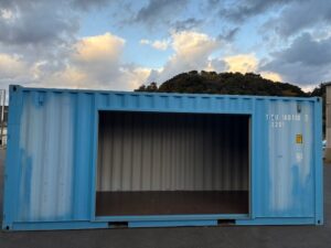 【福岡】中古20ftドライスチールコンテナ（右パネル3mシャッター）　TKCU1401607