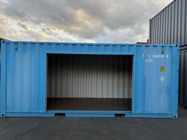 【福岡】中古20ftドライスチールコンテナ（左パネル3mシャッター）　TKCU1400489