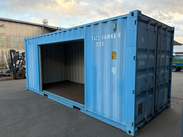 【福岡】中古20ftドライスチールコンテナ（左パネル3mシャッター）　TKCU1400489