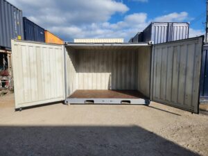 【沖縄】中古12FTドライスチールコンテナ　No.673　グレー錆止め塗装済み