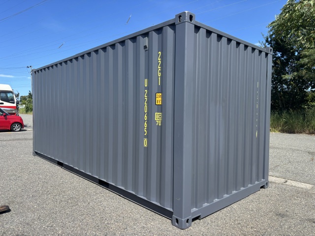 【北陸】新古20ft ドライスチールコンテナ　左中央3mシャッター付き