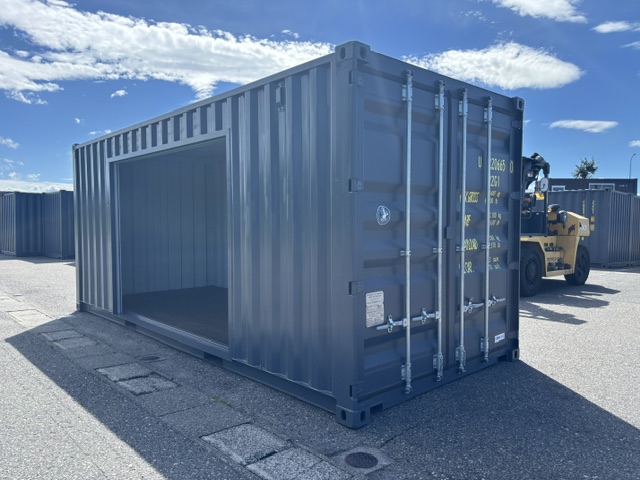 【北陸】新古20ft ドライスチールコンテナ　左中央3mシャッター付き
