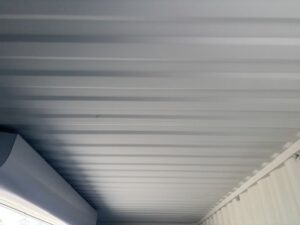 【北陸】新古20ft ドライスチールコンテナ　左中央3mシャッター付き