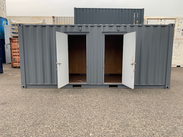 中古20ftレンタルボックス 2ドア仕様(バイク用）　グレー塗装済み NO.2012162