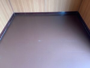 中古20ftレンタルボックス 2ドア仕様(バイク用）　グレー塗装済み NO.2012162