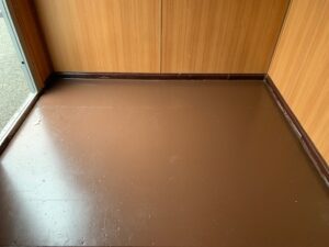 中古20ftレンタルボックス 2ドア仕様(バイク用）　グレー塗装済み NO.2012162