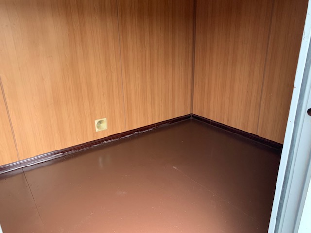 中古20ftレンタルボックス 2ドア仕様(バイク用）　グレー塗装済み NO.2012162