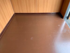 中古20ftレンタルボックス 2ドア仕様　グレー塗装済み NO.2011932