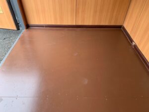 中古20ftレンタルボックス 2ドア仕様　グレー塗装済み NO.2011932