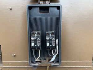 中古20ft　断熱ハウス仕様コンテナ（茶色）　TKCU8089742