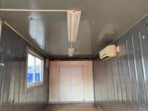 中古20ft　断熱ハウス仕様コンテナ（茶色）　TKCU8089742