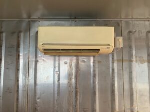 中古20ft　断熱ハウス仕様コンテナ（茶色）　TKCU8089742