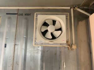 中古20ft　断熱ハウス仕様コンテナ（茶色）　TKCU8089742