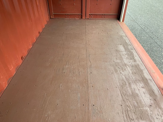 【神戸】中古20FT ドライスチールコンテナ 左ネルフルシャッター付き TKCU9622990