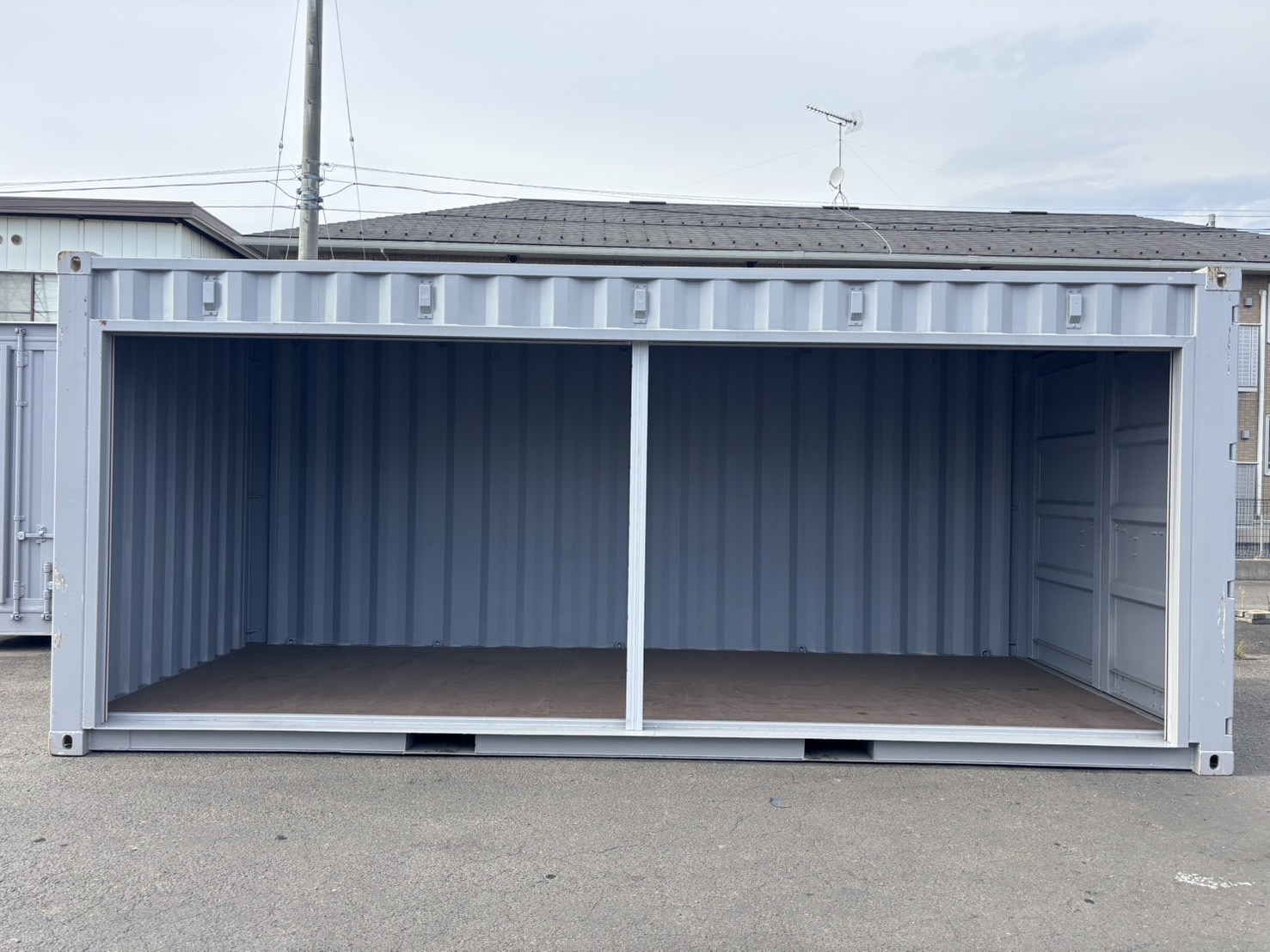 【東北】中古20ft　左パネルフルサイドシャッター付きコンテナ【U7757543】