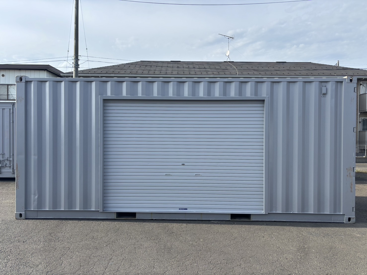 【東北】中古20ft　左パネル3mシャッター付きコンテナ【U1001146】