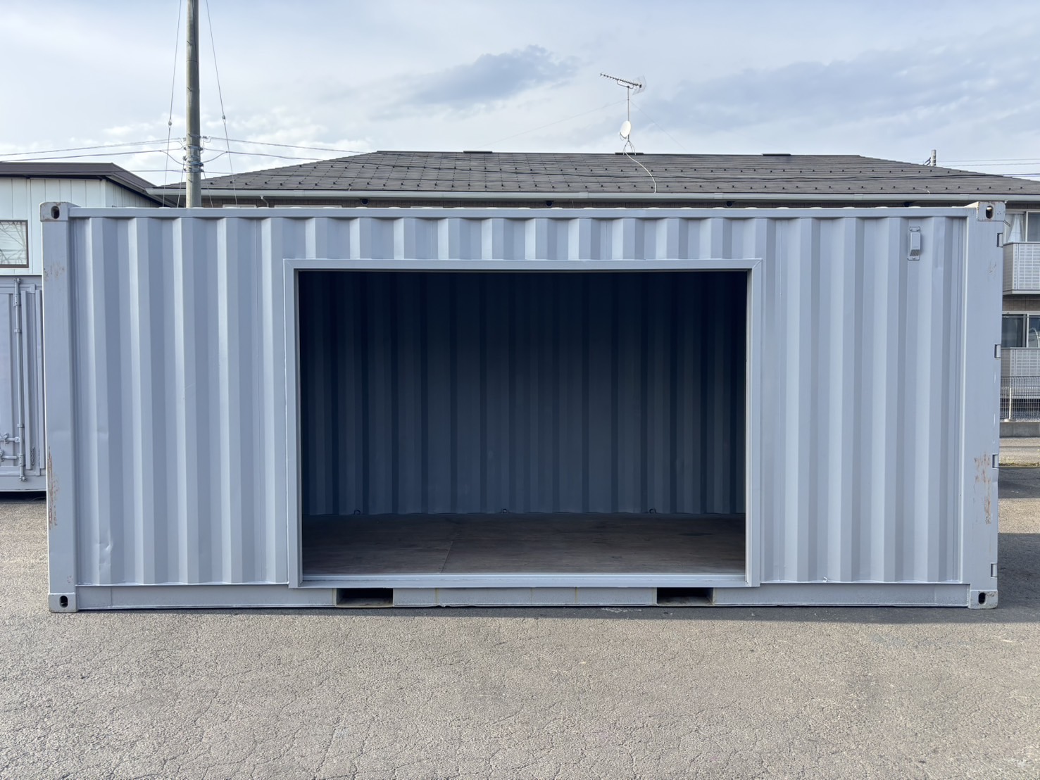 【東北】中古20ft　左パネル3mシャッター付きコンテナ【U1001146】