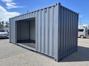 【北陸】新古20ft ドライスチールコンテナ　右中央3mシャッター付き