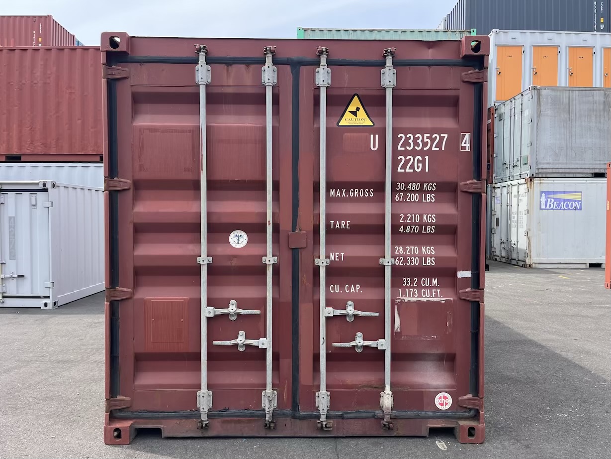 【横浜】中古20FTドライスチールコンテナ　右中央3Mシャッター付き(U2335274)