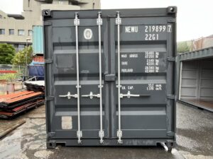 【横浜】高年式20FTドライスチールコンテナ　左パネル フルシャッター付き(NEWU2198997)