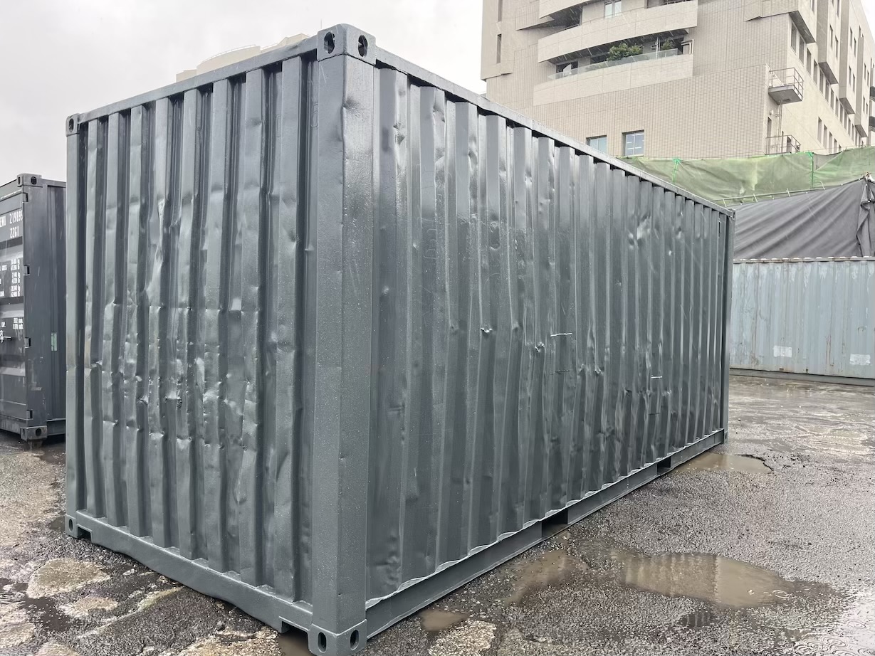 【横浜】中古20FTドライスチールコンテナ　右パネル フルシャッター付き(U2824705)