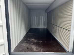 【横浜】高年式20FTドライスチールコンテナ　右パネル フルシャッター付き(NEWU2198831)