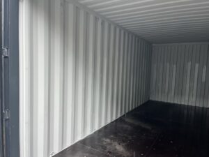 【横浜】高年式20FTドライスチールコンテナ　右パネル フルシャッター付き(NEWU2198831)