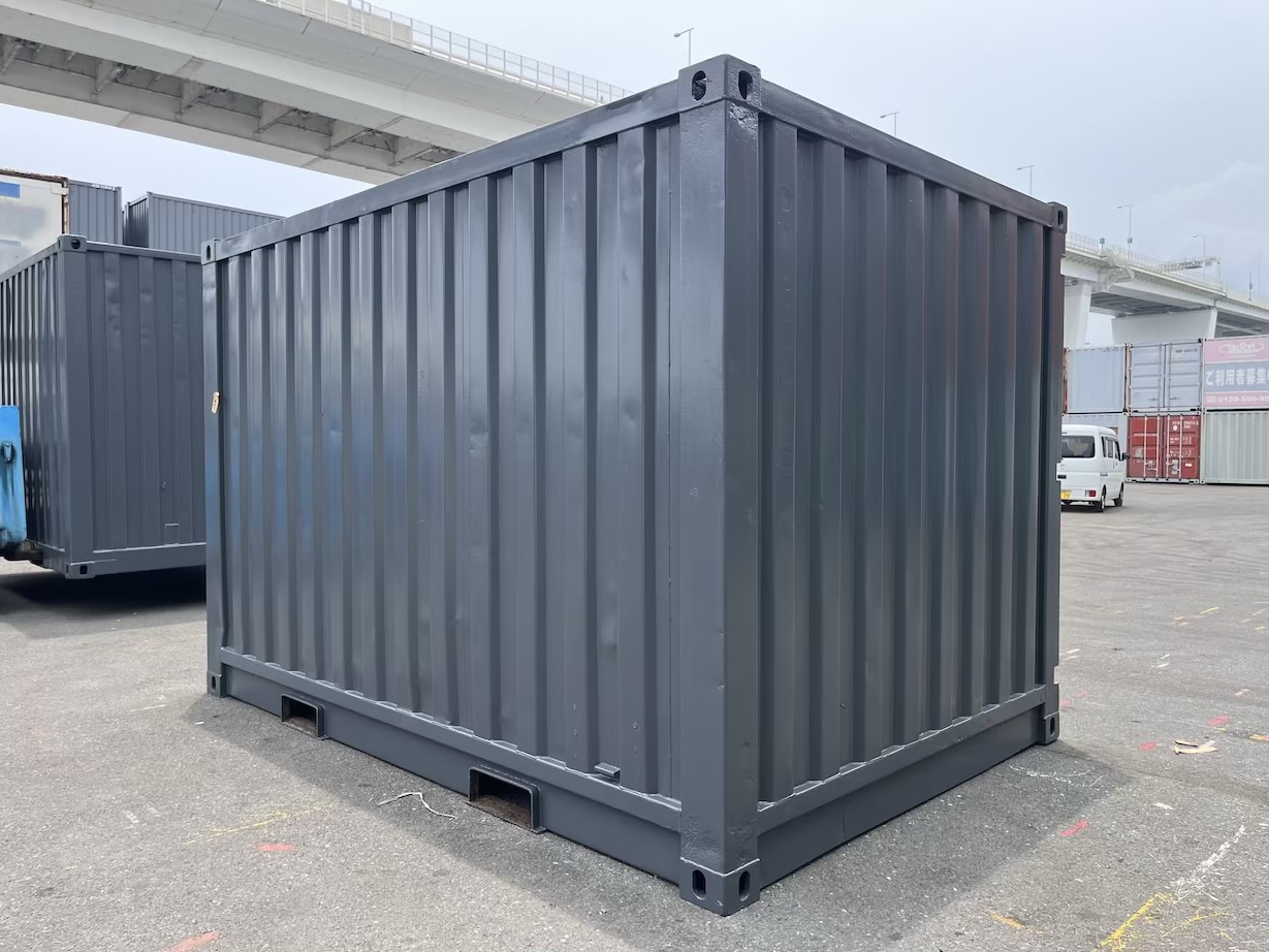 【横浜】中古12FTドライスチールコンテナ　外装塗装、ドア面シャッター付き(DM80425)
