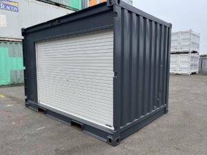 【横浜】中古12FTドライスチールコンテナ　外装塗装、ドア面シャッター付き(DM80425)