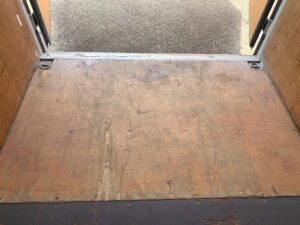 【神戸】中古6FT ドライスチールコンテナ（波板タイプ）TKCU1067