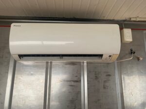 中古20ft　断熱ハウス仕様コンテナ　TKCU2000114　※訳アリ商品