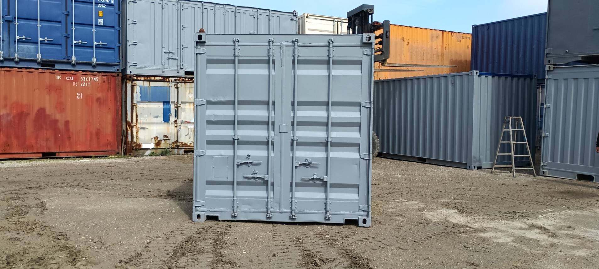 【沖縄】中古20FT ドライスチールコンテナ※3mシャッター付き  U8389934