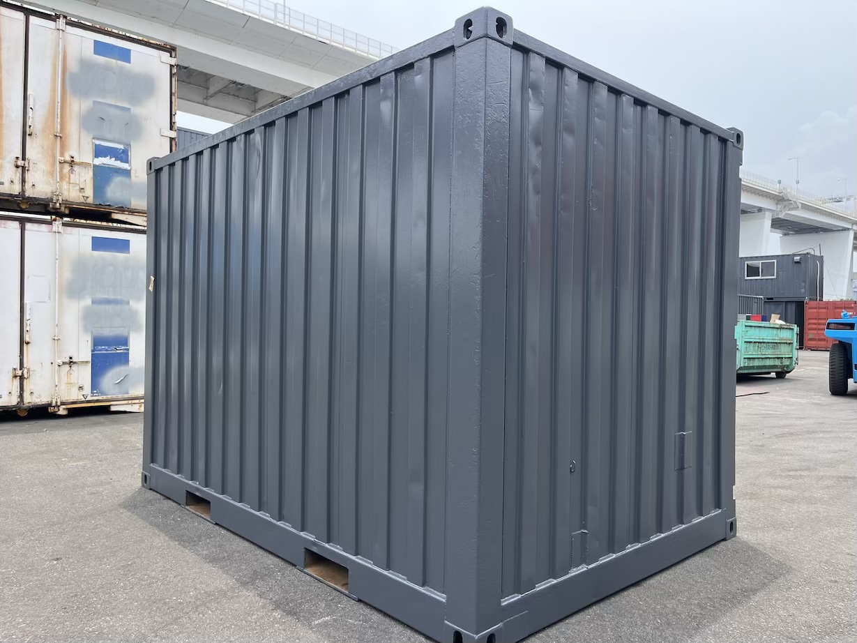 【横浜】中古12FTドライスチールコンテナ　外装塗装、ドア面シャッター付き(U962052)