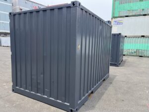 【横浜】中古12FTドライスチールコンテナ　外装塗装、ドア面シャッター付き(U962052)