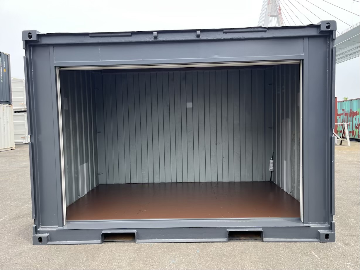 【横浜】中古12FTドライスチールコンテナ　外装塗装、ドア面シャッター付き(U962052)