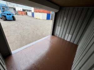 【横浜】中古12FTドライスチールコンテナ　外装塗装、ドア面シャッター付き(U962052)